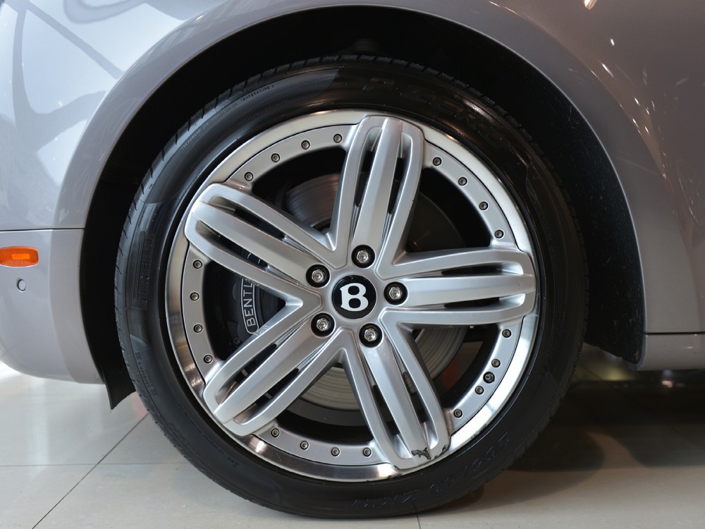 2011 Bentley Mulsanne Image 4