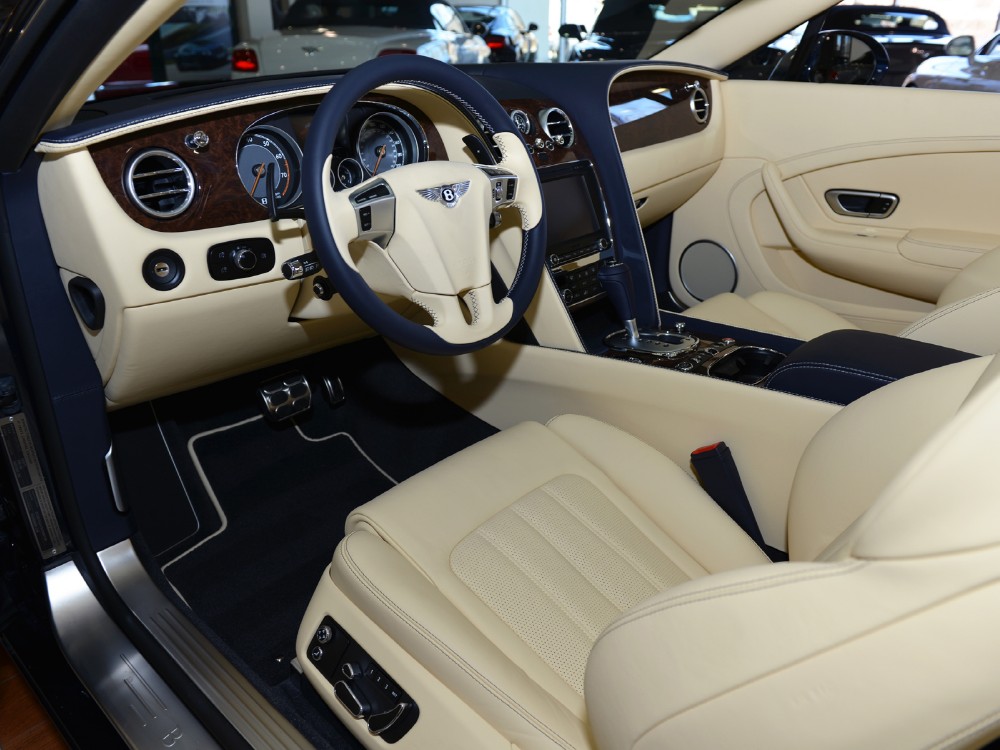 2013 Bentley Continental GT V8 Convertible Image 3