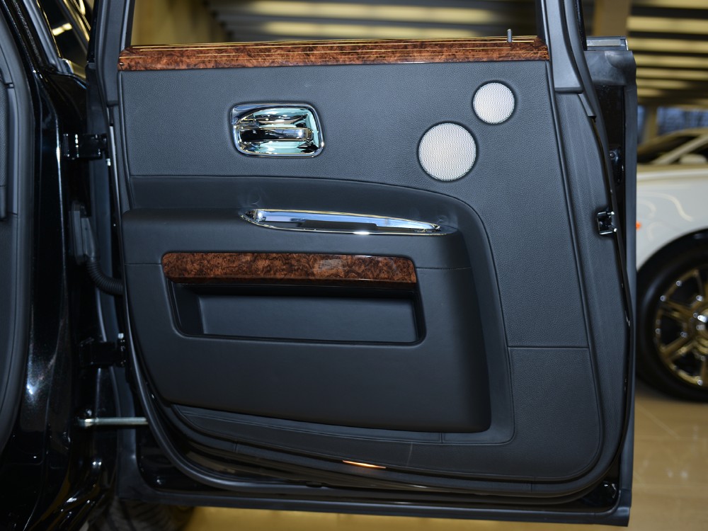 2013 Rolls-Royce Ghost Image 18
