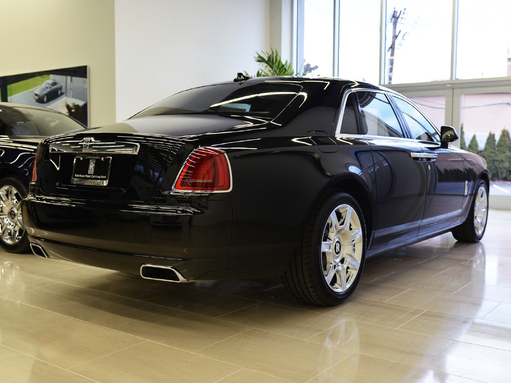 2013 Rolls-Royce Ghost Image 2