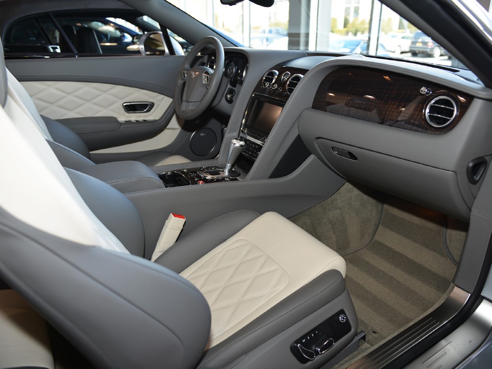 2013 Bentley Continental GT V8 Convertible Image 18