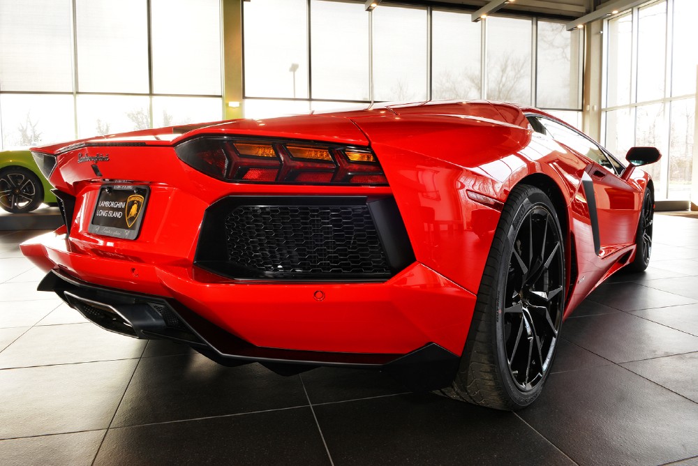 2013 Lamborghini Aventador Image 2