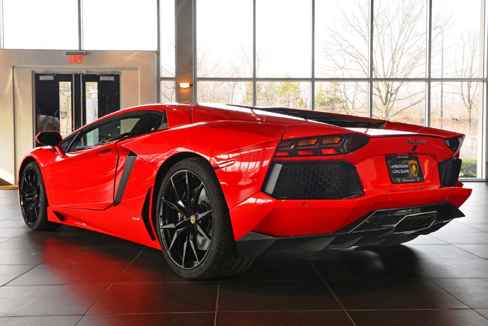 2013 Lamborghini Aventador Image 8