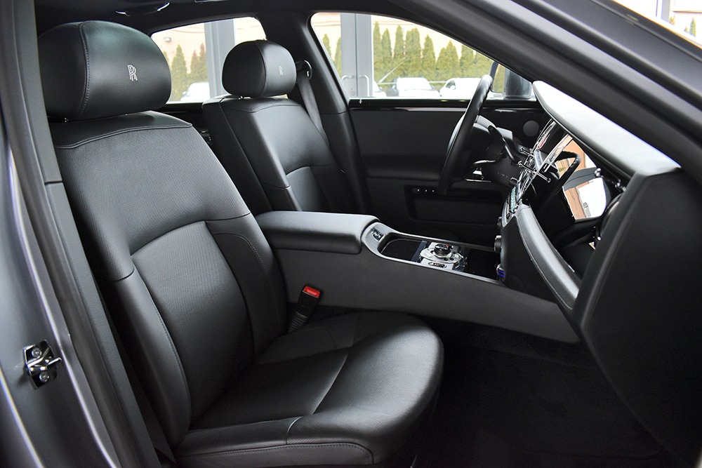 2013 Rolls-Royce Ghost Image 3
