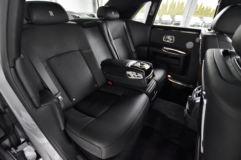 2013 Rolls-Royce Ghost Image 5