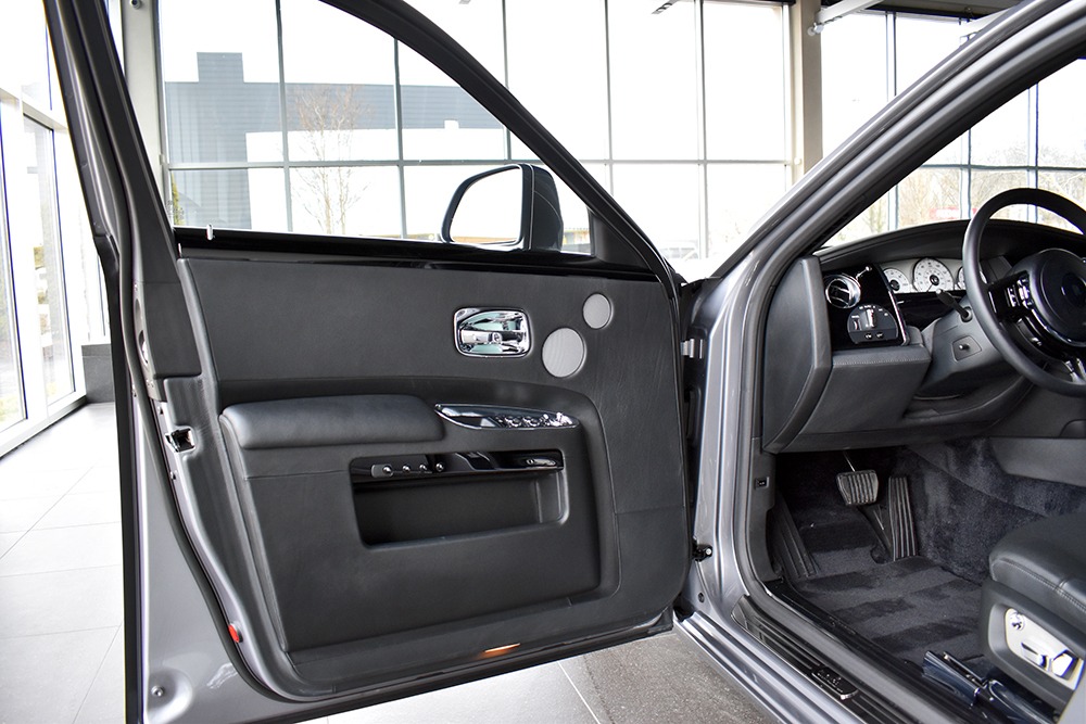 2013 Rolls-Royce Ghost Image 8