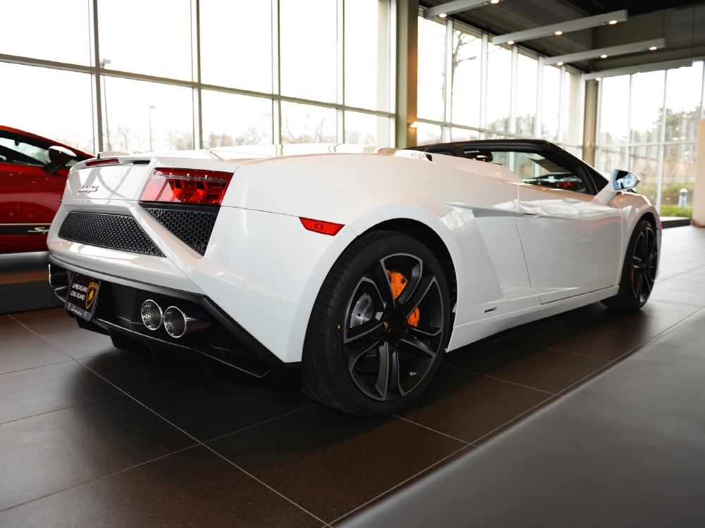 2013 Lamborghini Gallardo Image 2