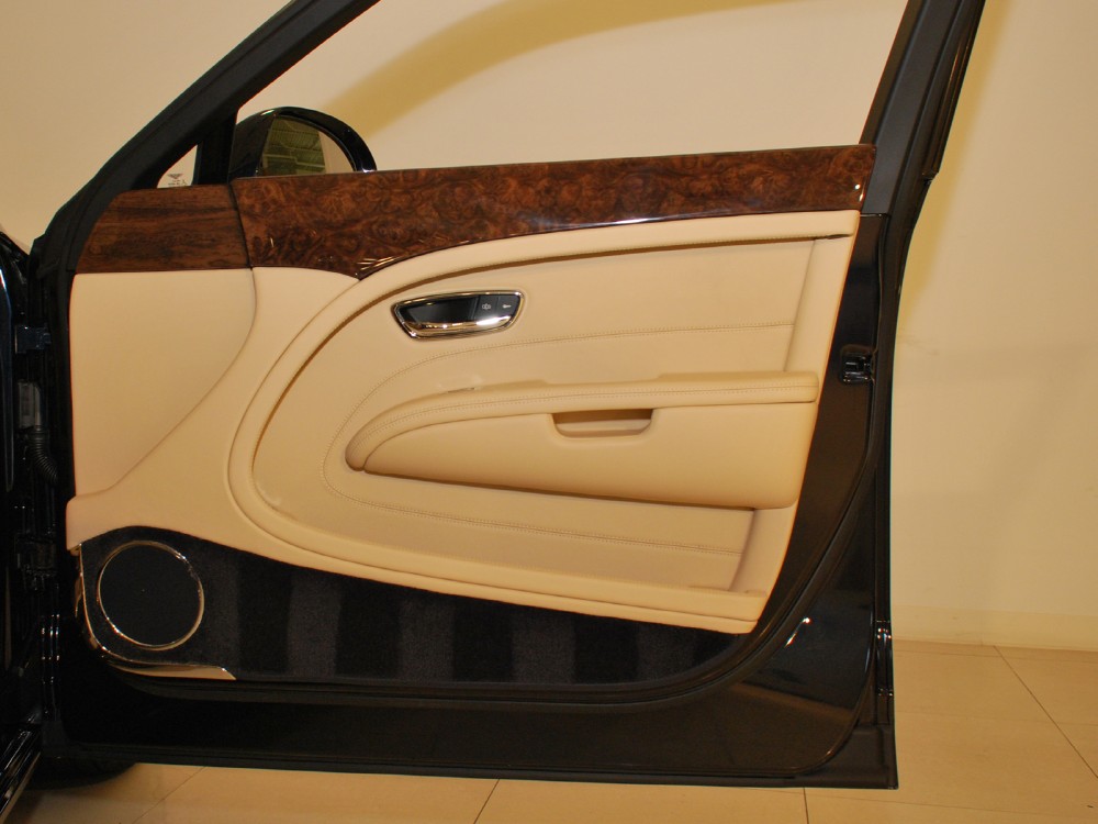 2012 Bentley Mulsanne Image 26