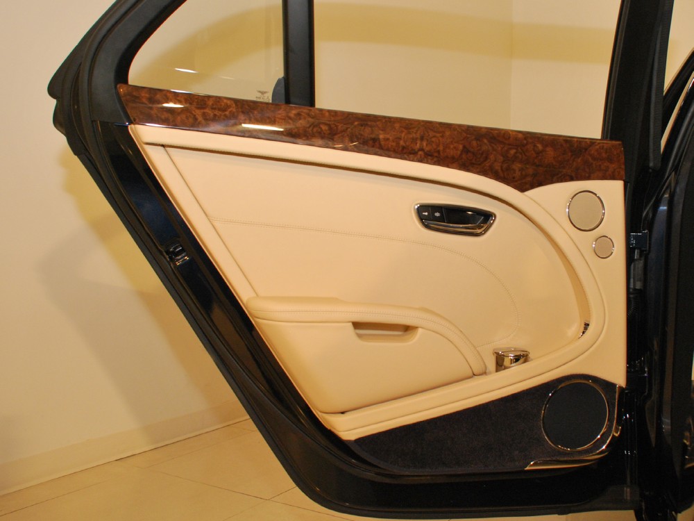2012 Bentley Mulsanne Image 27