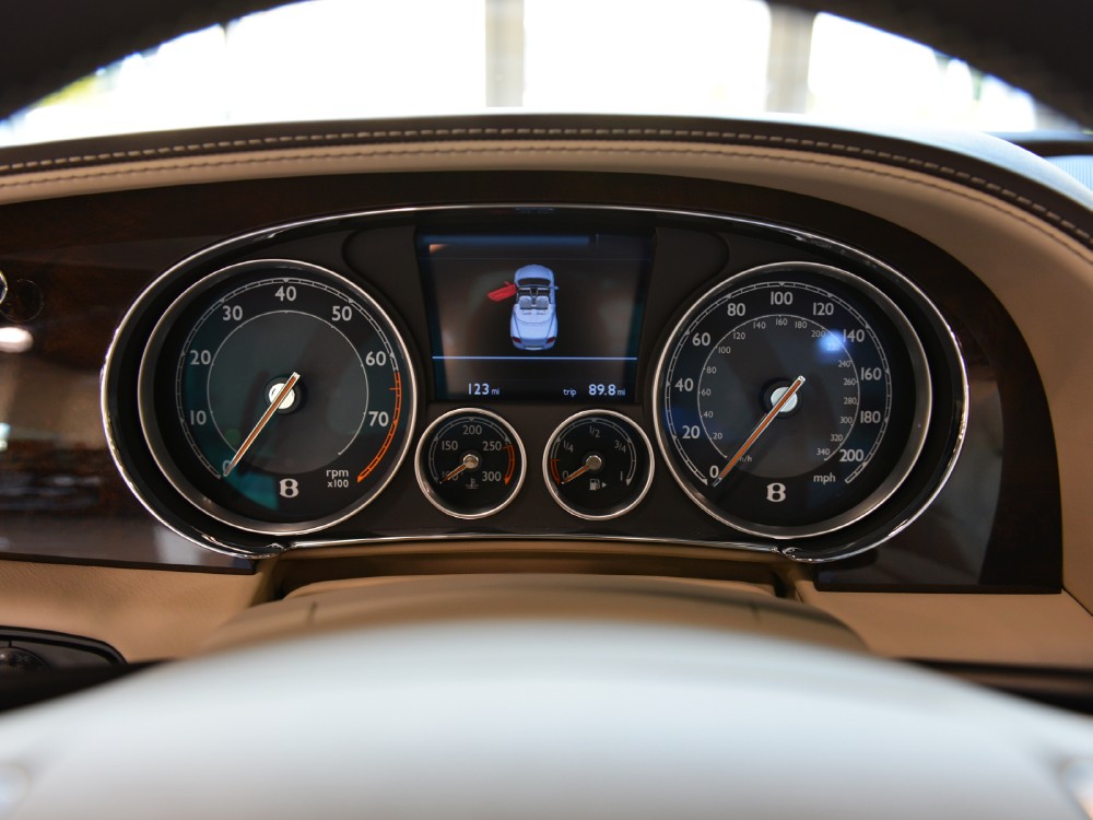 2013 Bentley Continental GT V8 Convertible Image 17