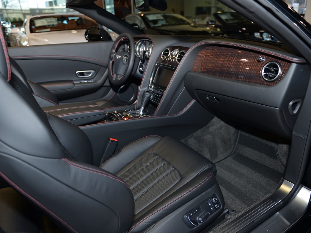 2013 Bentley Continental GT V8 Convertible Image 17