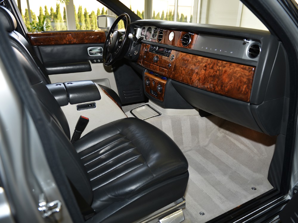 2004 Rolls-Royce Phantom Image 11
