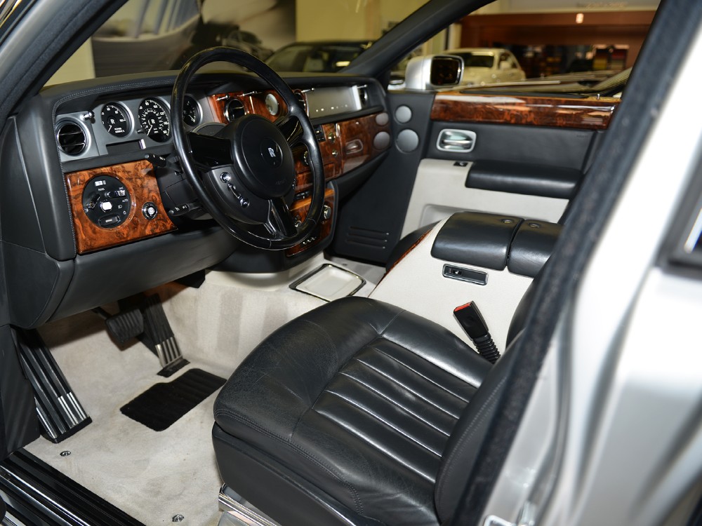 2004 Rolls-Royce Phantom Image 3
