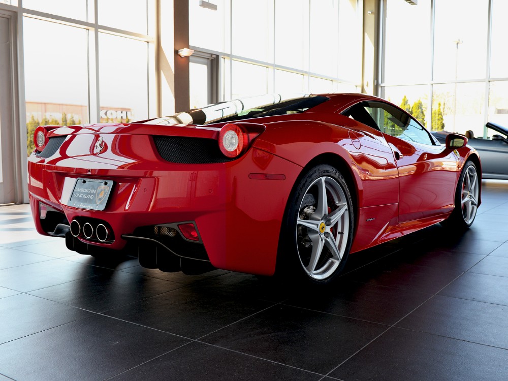 2012 Ferrari 458 Italia Image 2