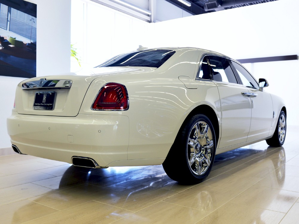2013 Rolls-Royce Ghost Image 2