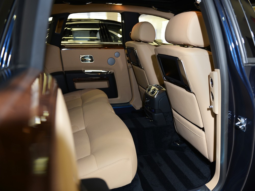 2013 Rolls-Royce Ghost Image 17