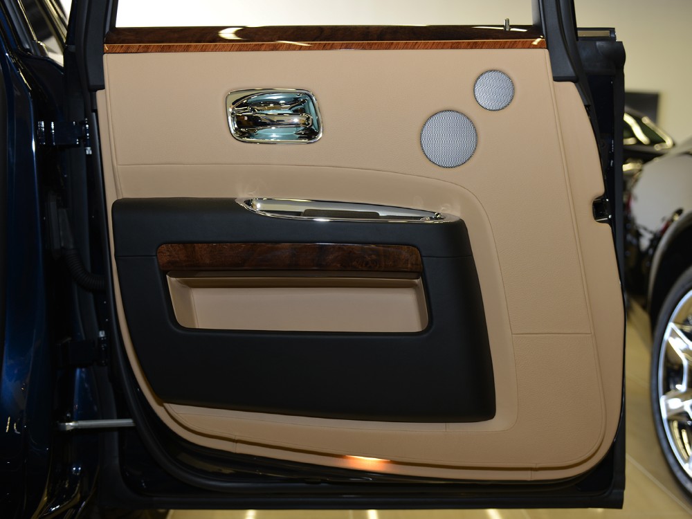 2013 Rolls-Royce Ghost Image 19