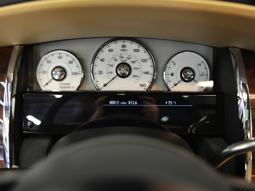 2013 Rolls-Royce Ghost Image 9