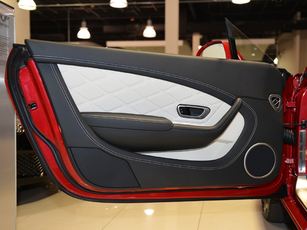 2013 Bentley Continental GT V8 Convertible Image 20