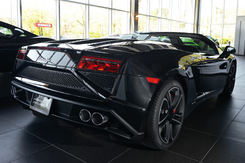 2013 Lamborghini Gallardo Image 2