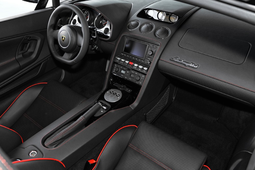 2013 Lamborghini Gallardo Image 9