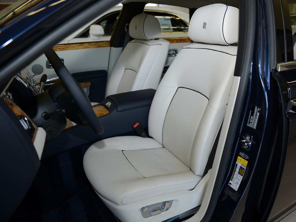 2013 Rolls-Royce Ghost Image 10