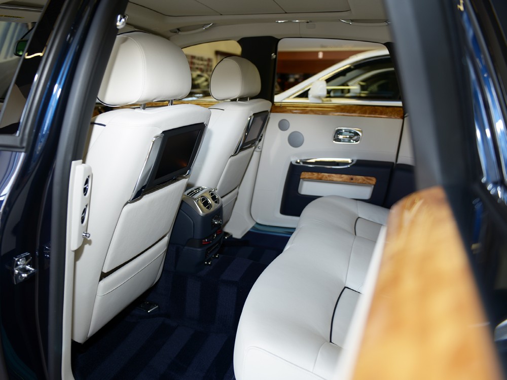 2013 Rolls-Royce Ghost Image 13