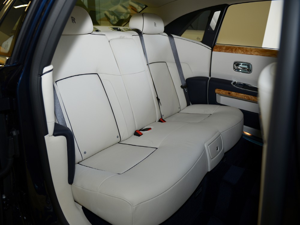 2013 Rolls-Royce Ghost Image 16