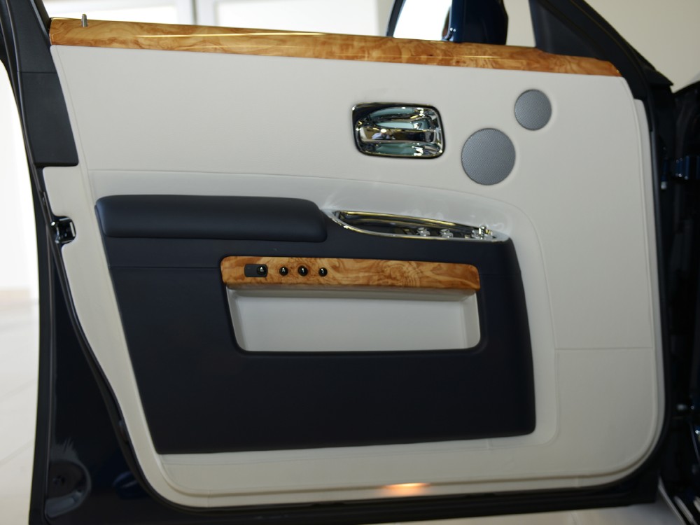 2013 Rolls-Royce Ghost Image 18