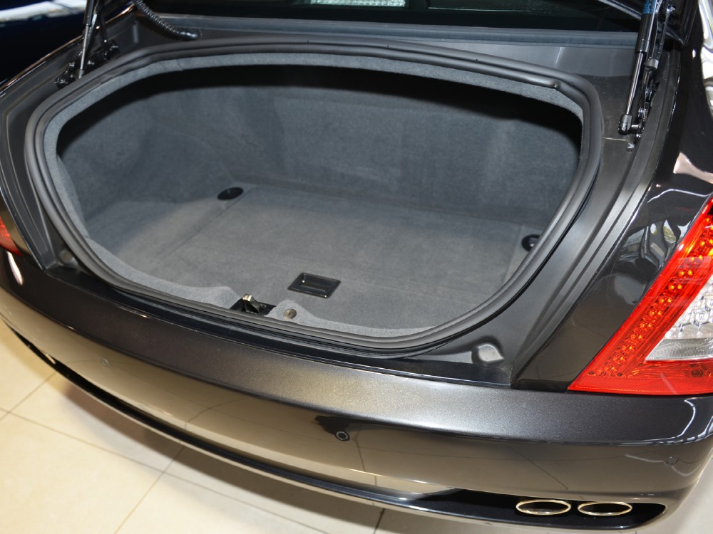 2012 Maserati Quattroporte Image 17