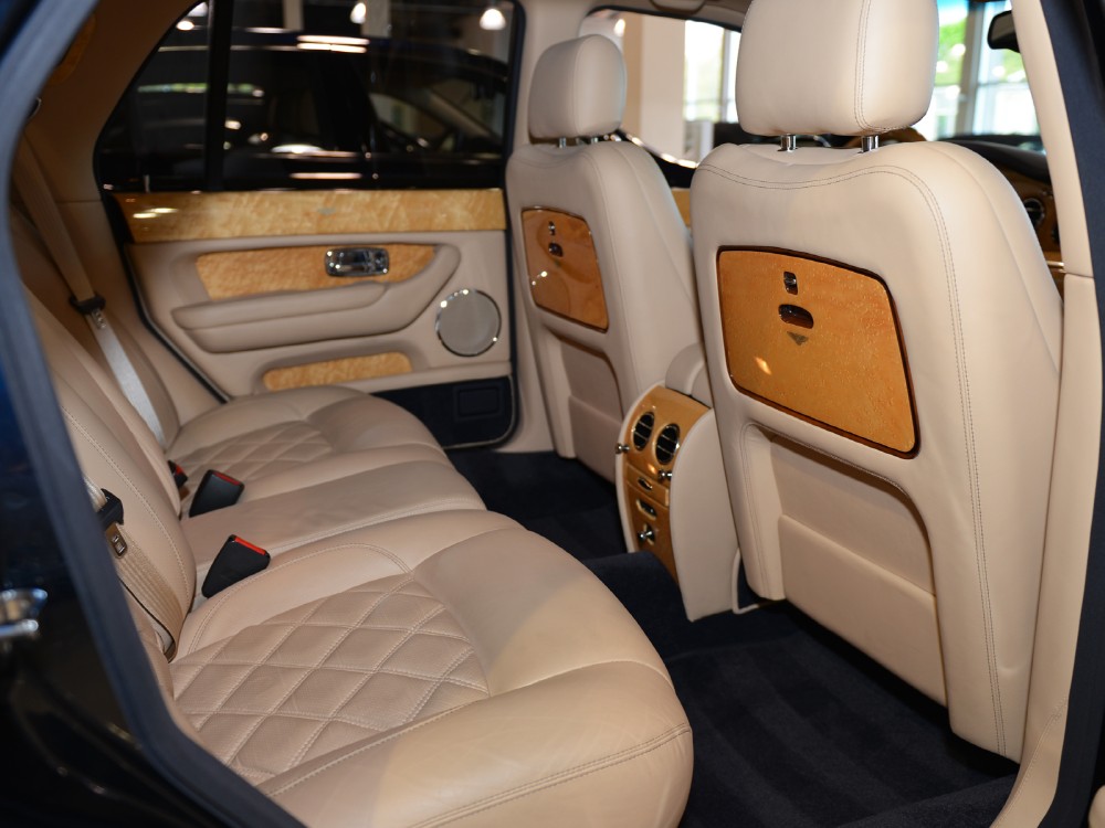2005 Bentley Arnage Image 16