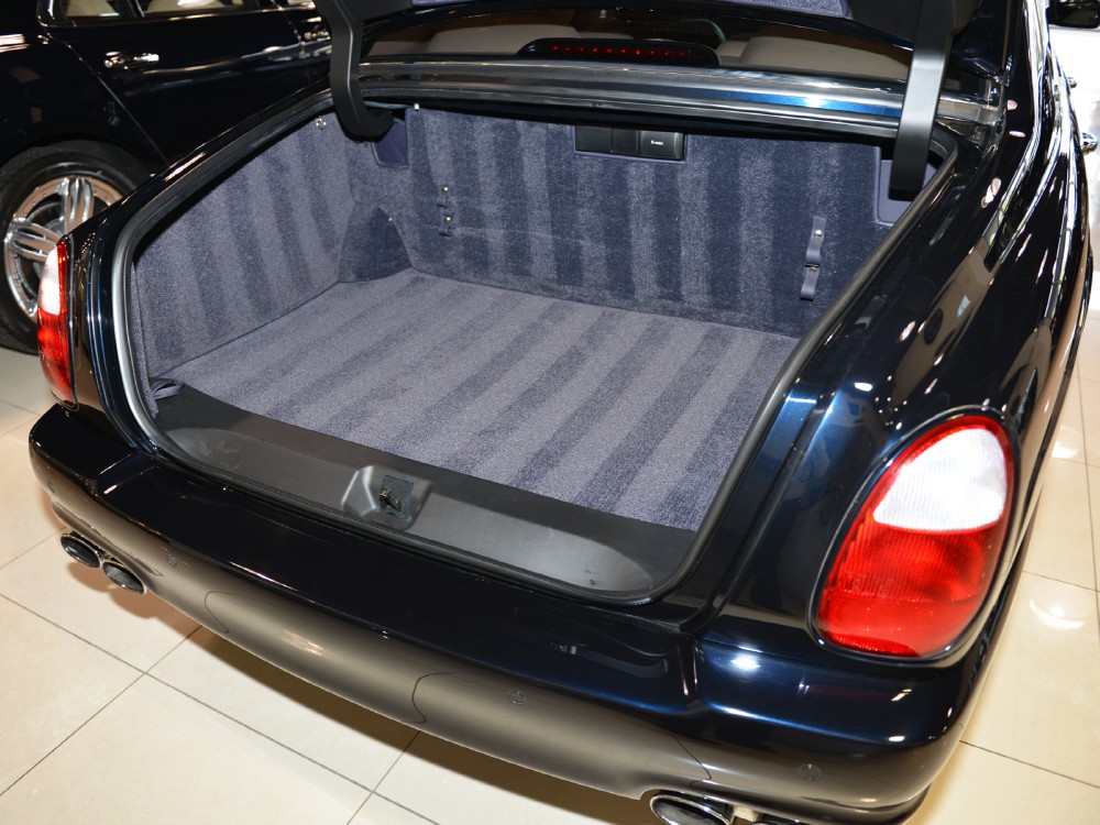 2005 Bentley Arnage Image 18