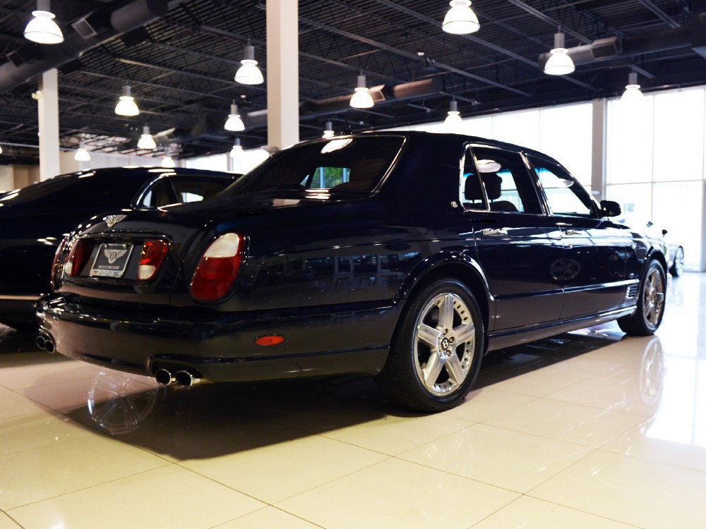 2005 Bentley Arnage Image 2