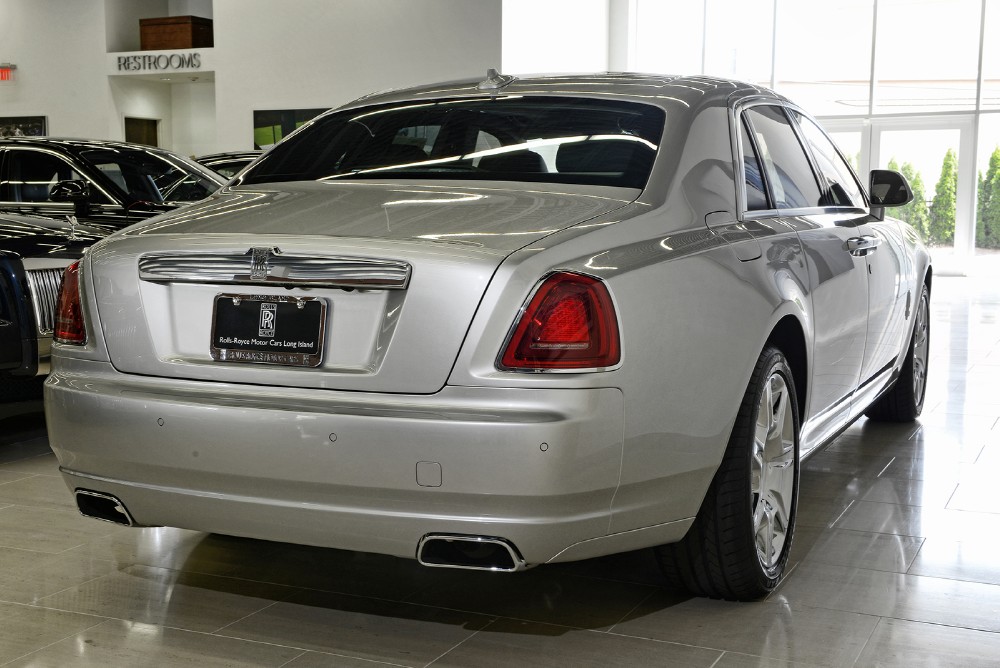 2013 Rolls-Royce Ghost Image 2