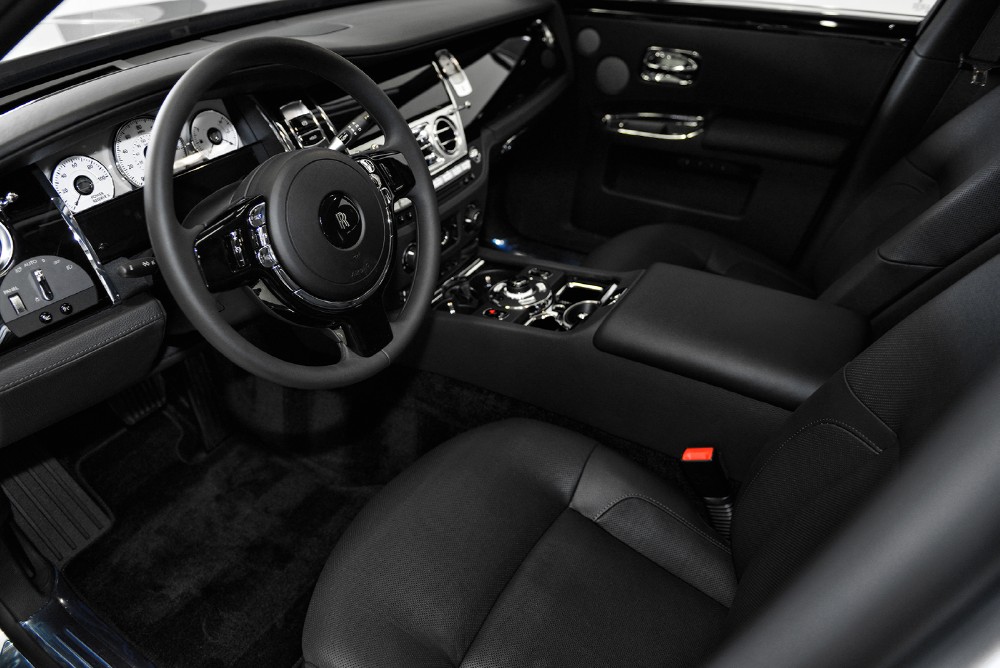 2013 Rolls-Royce Ghost Image 3