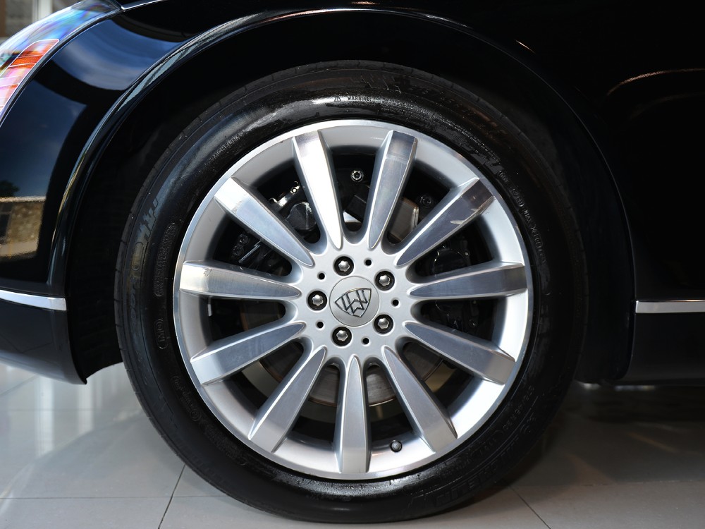 2009 Maybach 62 Image 4
