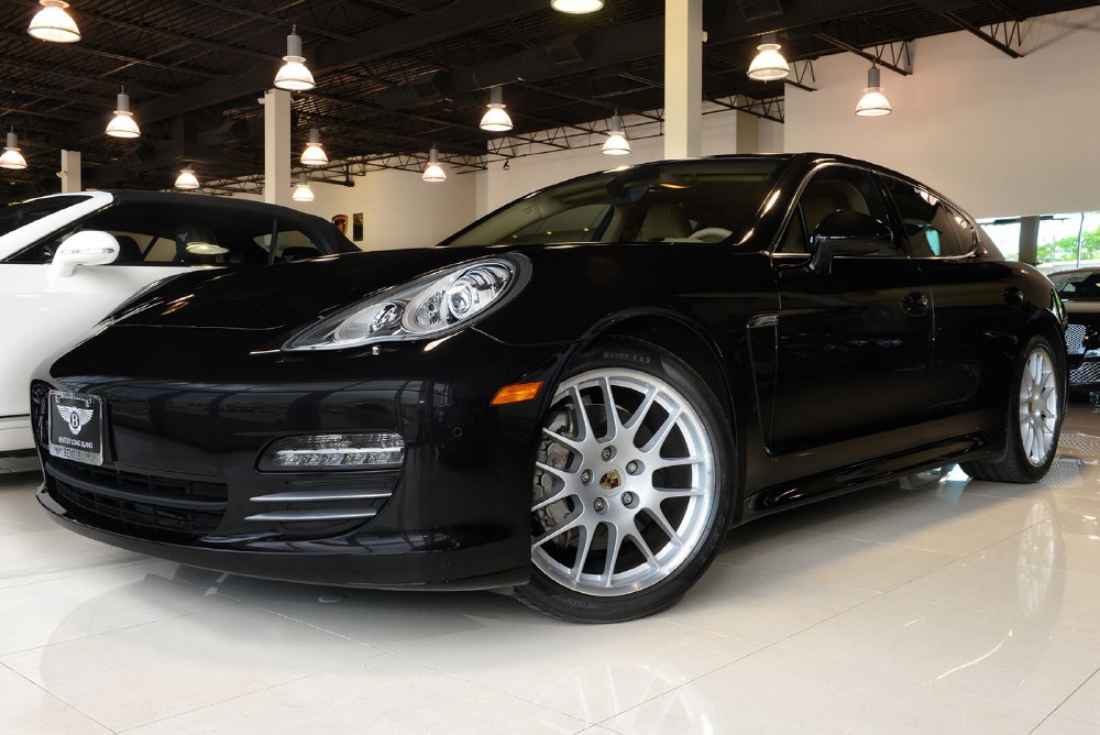 2010 Porsche Panamera Image 1