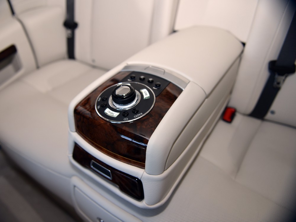 2013 Rolls-Royce Ghost Image 15