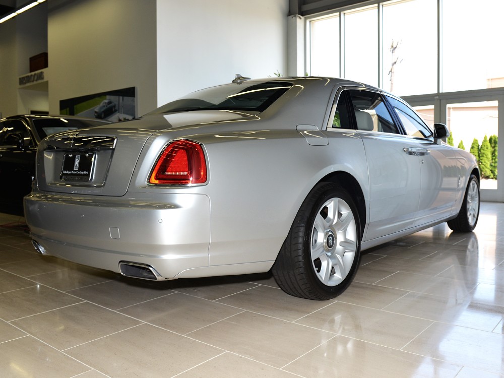 2013 Rolls-Royce Ghost Image 2
