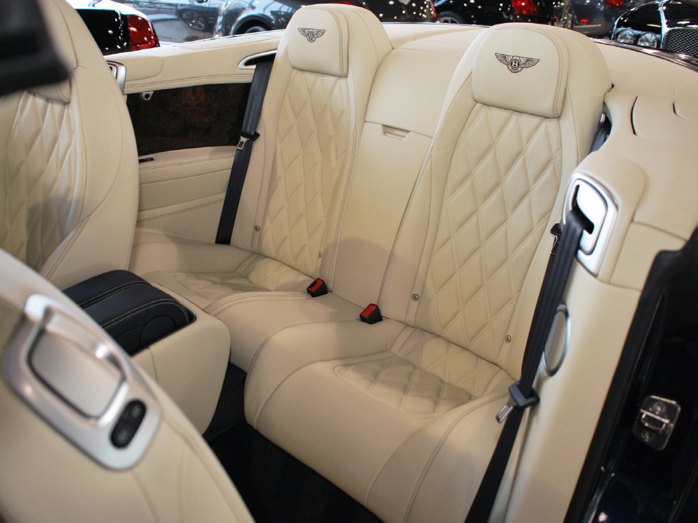 2013 Bentley Continental GT Convertible Image 16