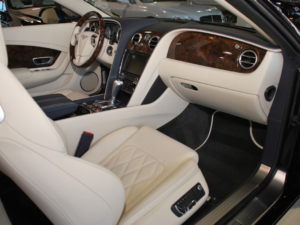 2013 Bentley Continental GT Convertible Image 17
