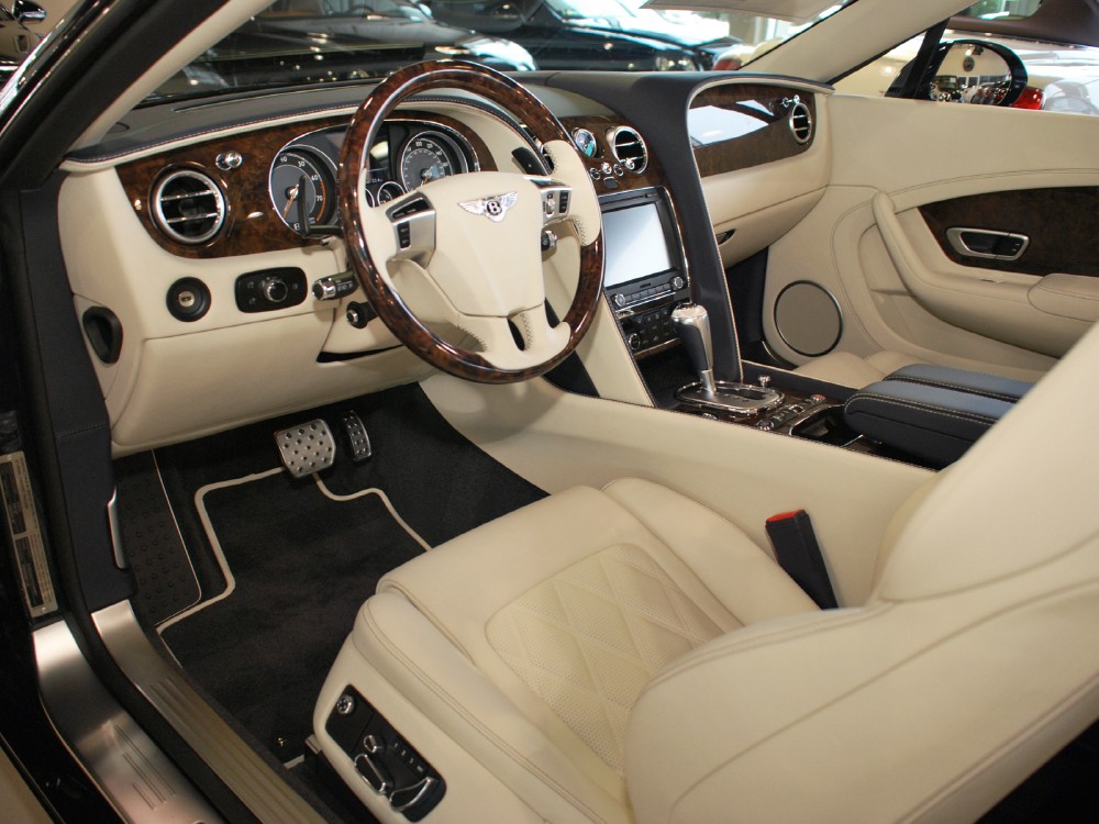 2013 Bentley Continental GT Convertible Image 3