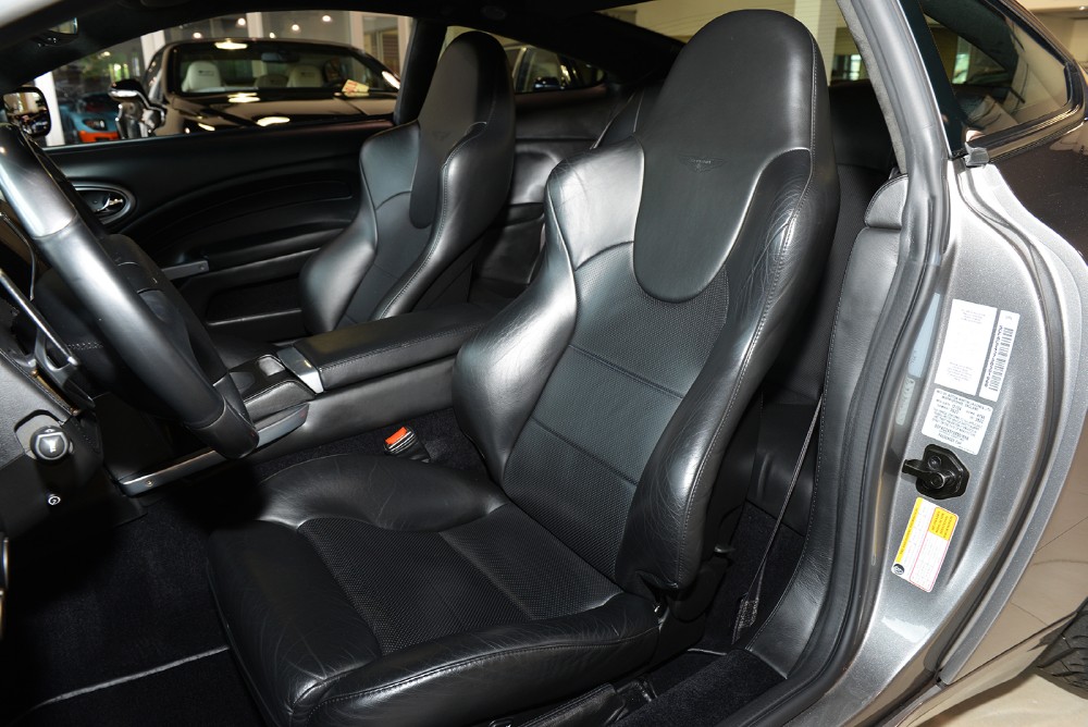 2005 Aston Martin V12 Vanquish Image 10