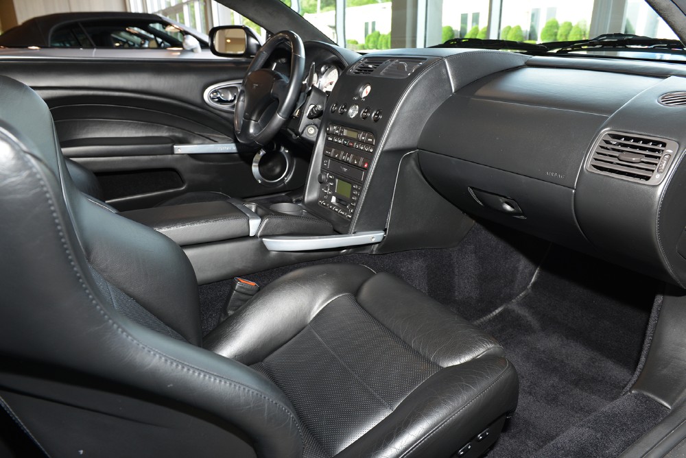 2005 Aston Martin V12 Vanquish Image 12