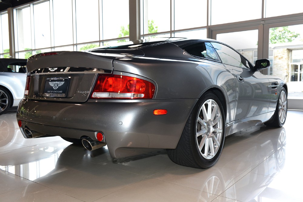 2005 Aston Martin V12 Vanquish Image 2