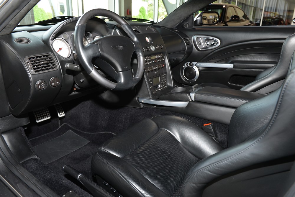 2005 Aston Martin V12 Vanquish Image 3