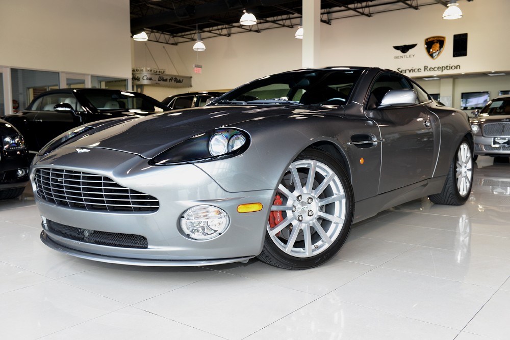 2005 Aston Martin V12 Vanquish Image 1
