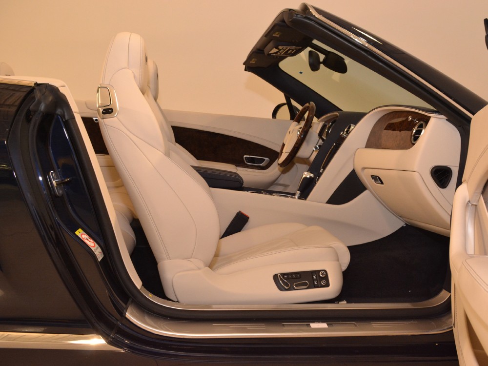 2013 Bentley Continental GT Convertible Image 24