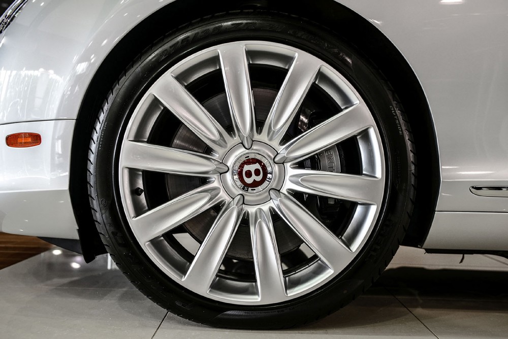 2013 Bentley Continental GT V8 Convertible Image 4