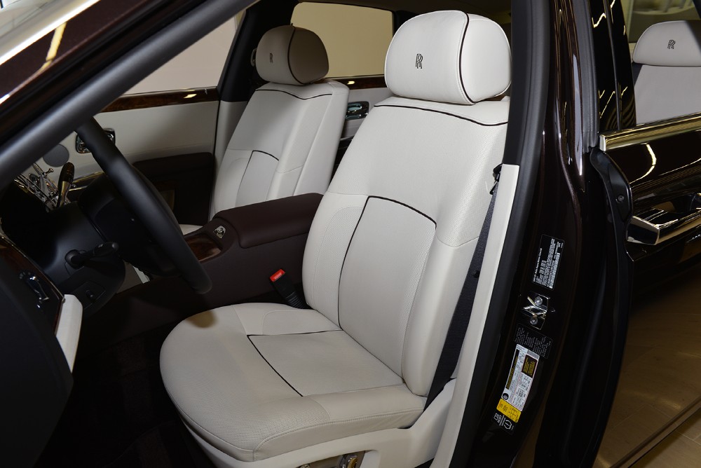 2013 Rolls-Royce Ghost Image 10